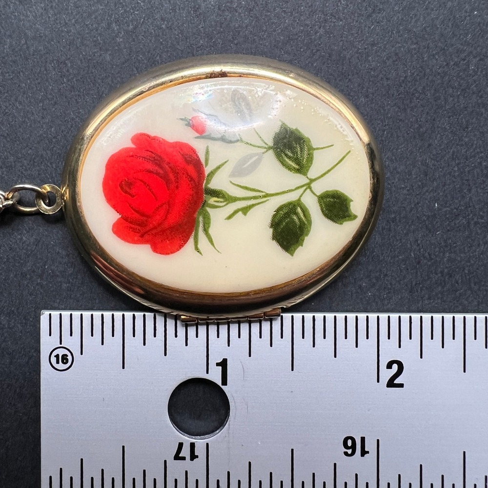 Vintage Locket Necklace Red Rose Gold Tone Oval Floral Pendant Cottagecore - Picture 10 of 13
